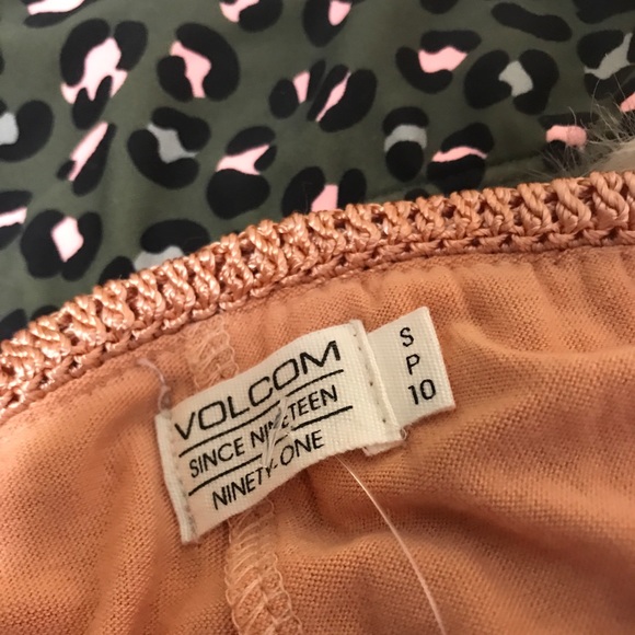 Volcom crocheted high cut shorts. - Picture 3 of 8